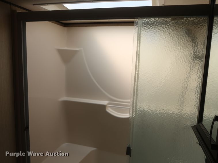 image for item DJ1749 2017 Forest River Palomino Columbus 320RS  camper