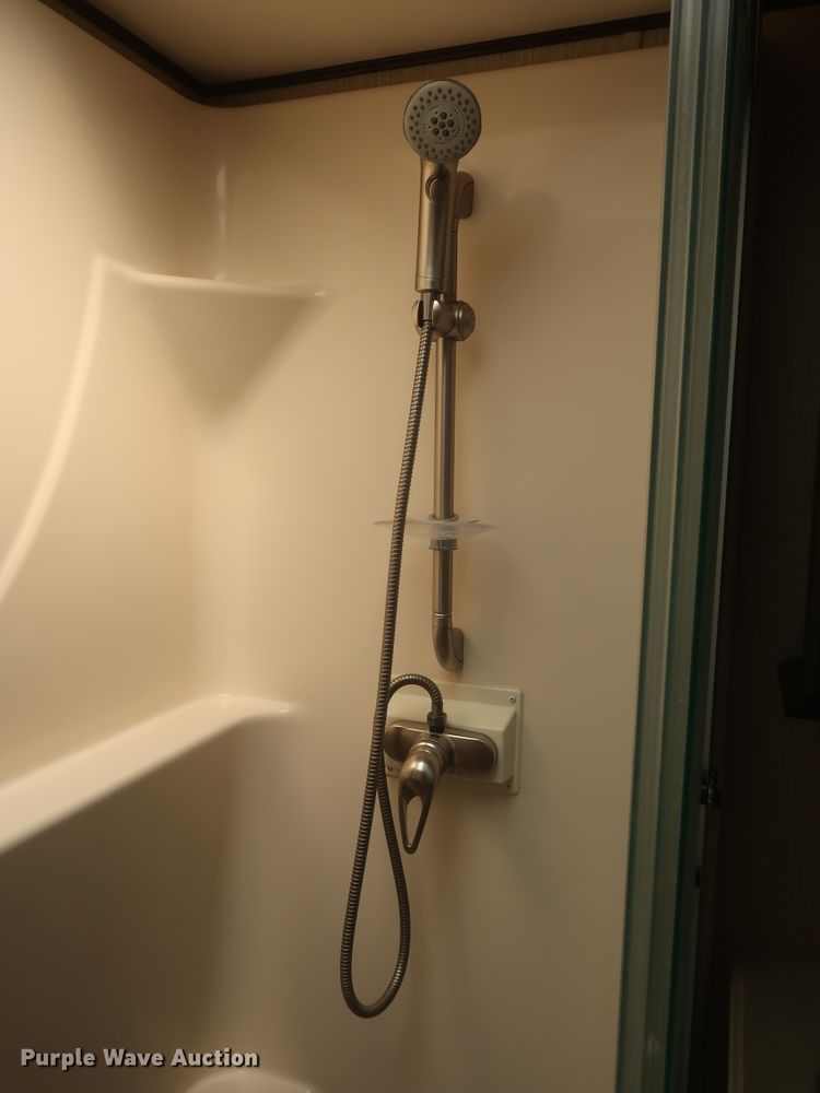 image for item DJ1749 2017 Forest River Palomino Columbus 320RS  camper