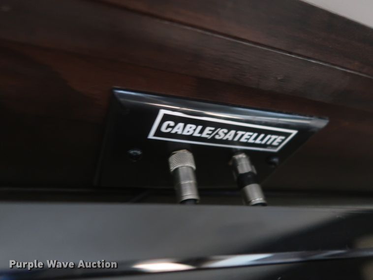 image for item DJ1749 2017 Forest River Palomino Columbus 320RS  camper