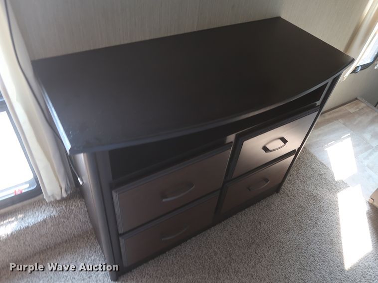 image for item DJ1749 2017 Forest River Palomino Columbus 320RS  camper