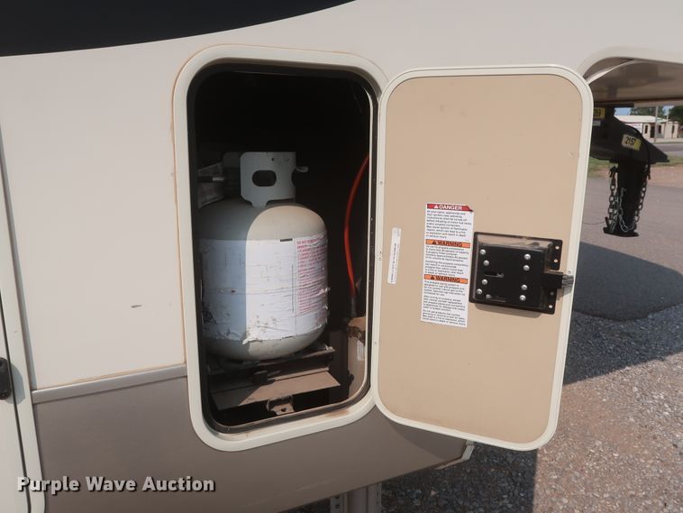 image for item DJ1749 2017 Forest River Palomino Columbus 320RS  camper