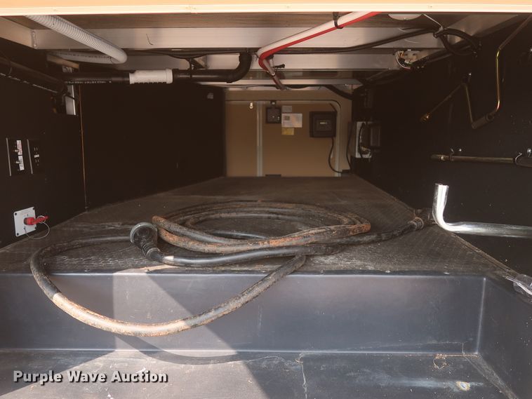 image for item DJ1749 2017 Forest River Palomino Columbus 320RS  camper