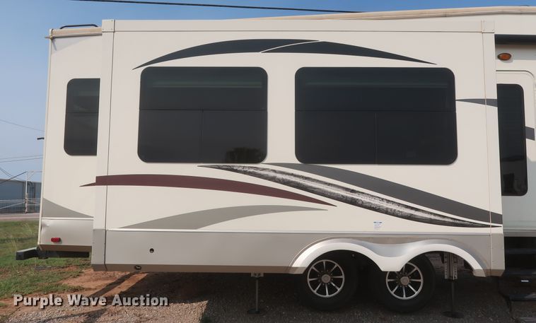 image for item DJ1749 2017 Forest River Palomino Columbus 320RS  camper