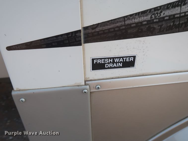 image for item DJ1749 2017 Forest River Palomino Columbus 320RS  camper