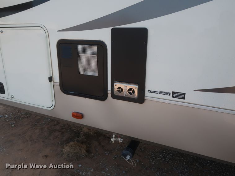 image for item DJ1749 2017 Forest River Palomino Columbus 320RS  camper