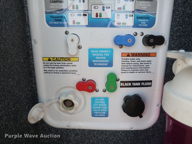 image for item DJ1749 2017 Forest River Palomino Columbus 320RS  camper