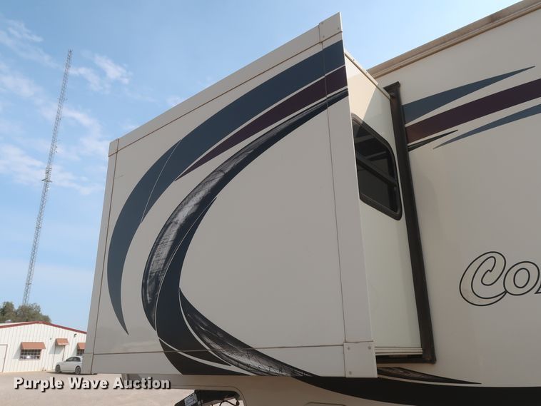 image for item DJ1749 2017 Forest River Palomino Columbus 320RS  camper