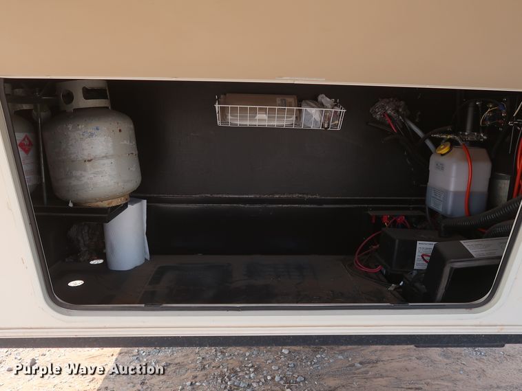 image for item DJ1749 2017 Forest River Palomino Columbus 320RS  camper