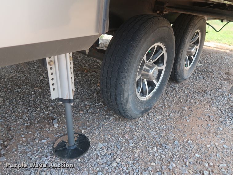 image for item DJ1749 2017 Forest River Palomino Columbus 320RS  camper