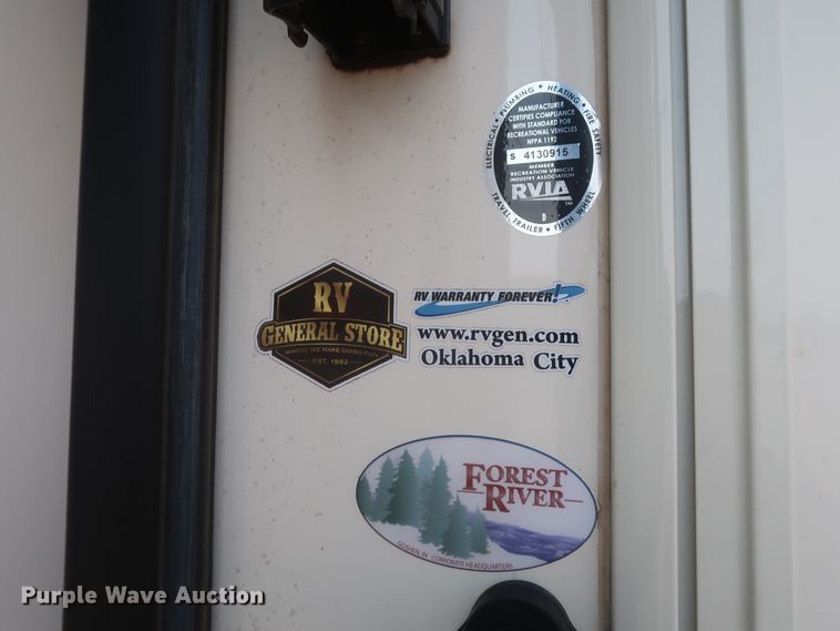 image for item DJ1749 2017 Forest River Palomino Columbus 320RS  camper