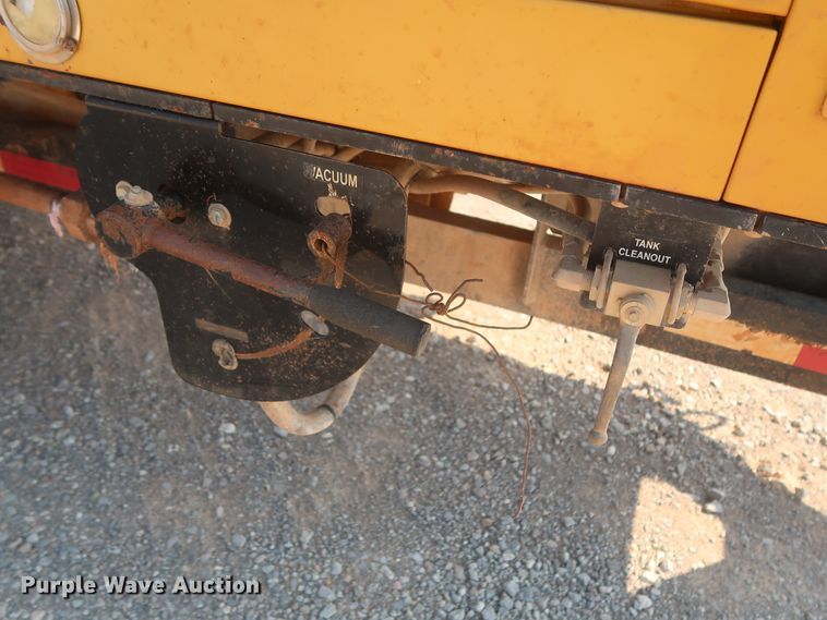 image for item DJ1754 2013 Vermeer V500LE-HD vacuum excavator