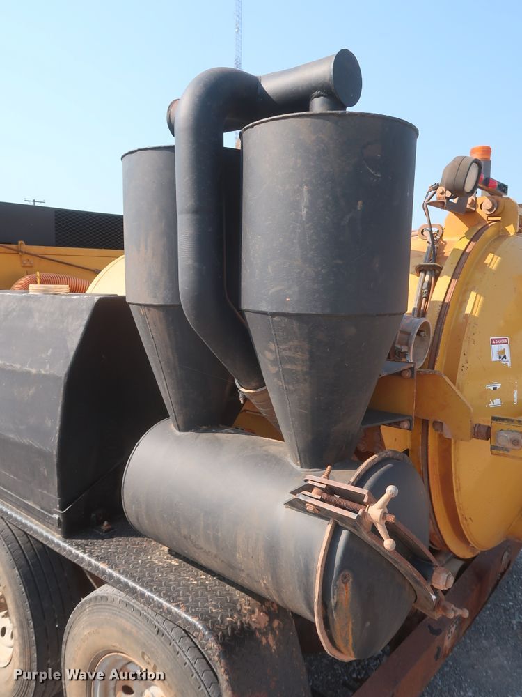 image for item DJ1754 2013 Vermeer V500LE-HD vacuum excavator