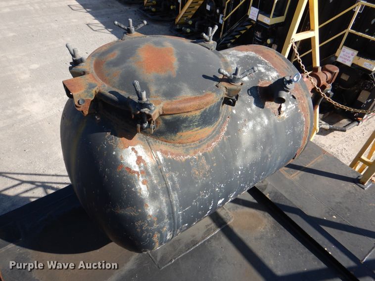 image for item DJ1759 2011 Wichita 500BBL flowback gas buster frac tank trailer