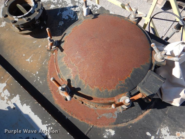 image for item DJ1761 2014 Wichita 500BBL flowback gas buster frac tank trailer