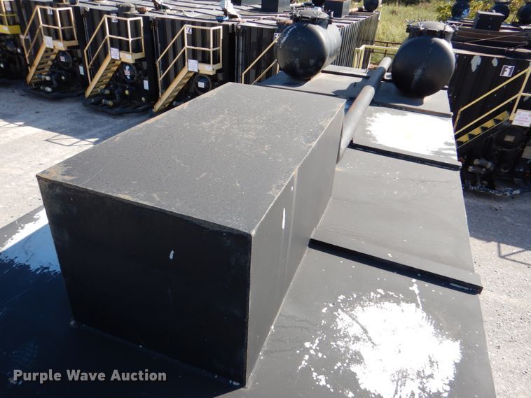 image for item DJ1761 2014 Wichita 500BBL flowback gas buster frac tank trailer