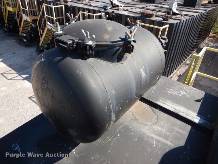 image for item DJ1761 2014 Wichita 500BBL flowback gas buster frac tank trailer