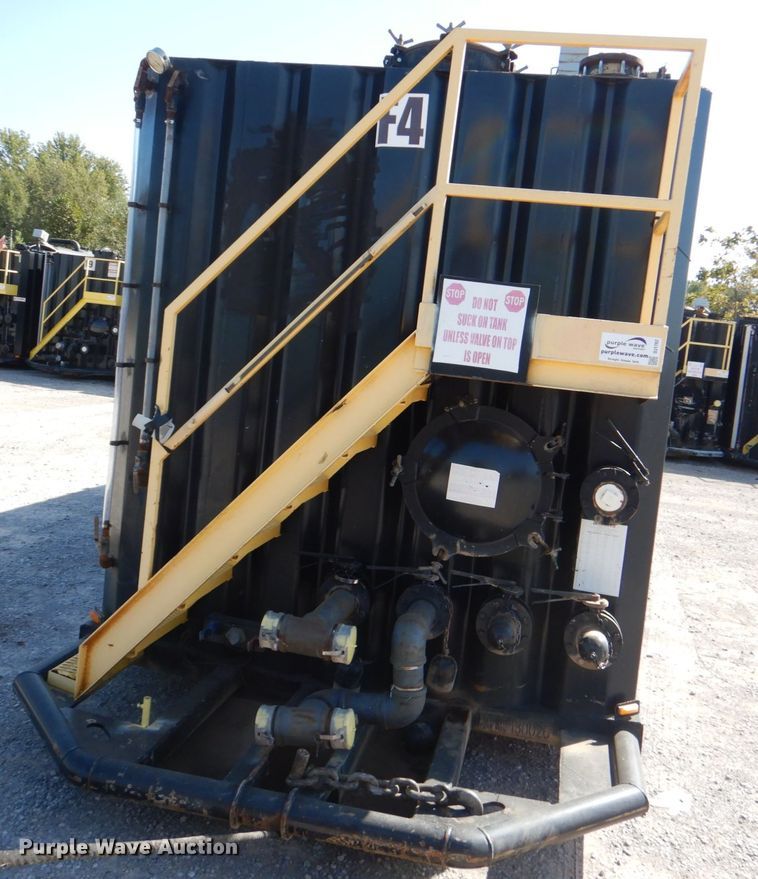 image for item DJ1762 2013 Wichita 500BBL flowback gas buster frac tank trailer