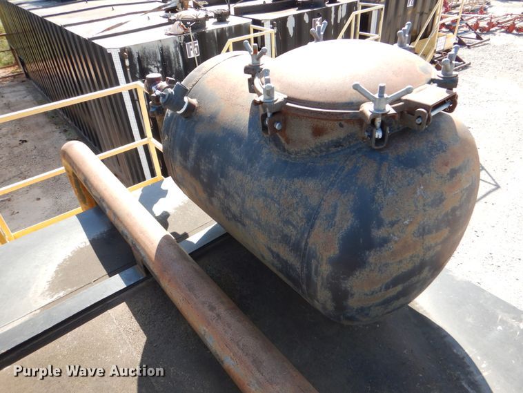 image for item DJ1762 2013 Wichita 500BBL flowback gas buster frac tank trailer