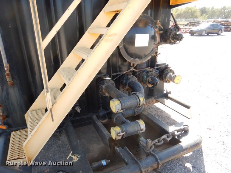 image for item DJ1763 2013 Wichita 500BBL flowback gas buster frac tank trailer