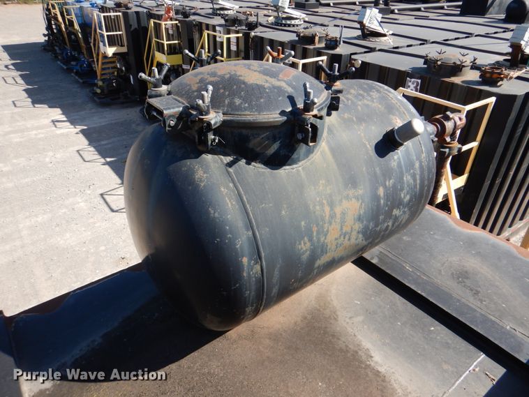 image for item DJ1763 2013 Wichita 500BBL flowback gas buster frac tank trailer