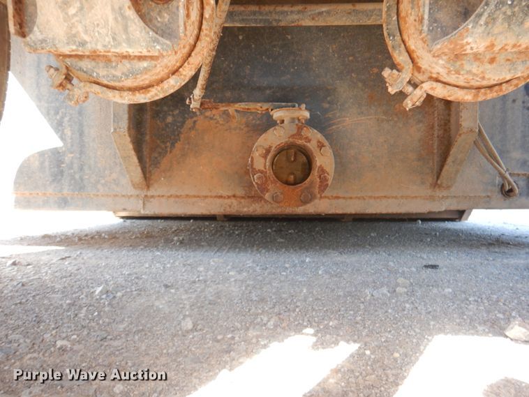 image for item DJ1764 2011 Wichita 500BBL flowback gas buster frac tank trailer