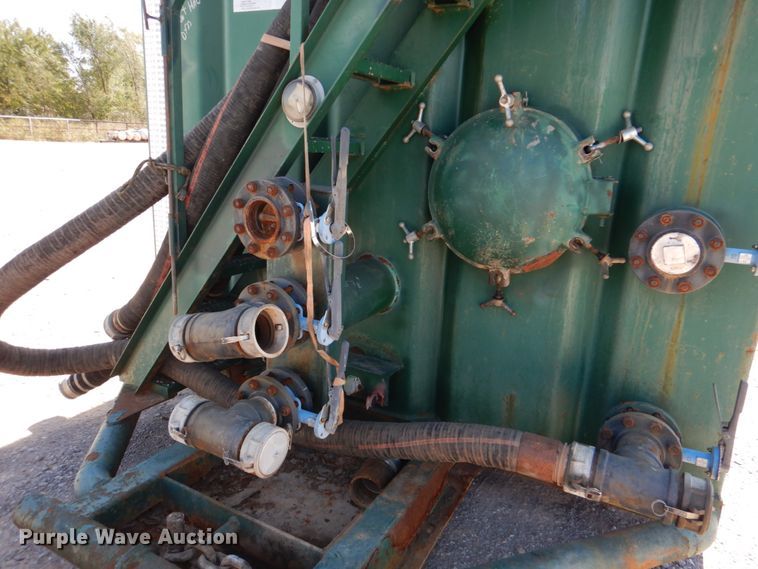 image for item DJ1771 2007 Troxell 500BBL frac tank trailer