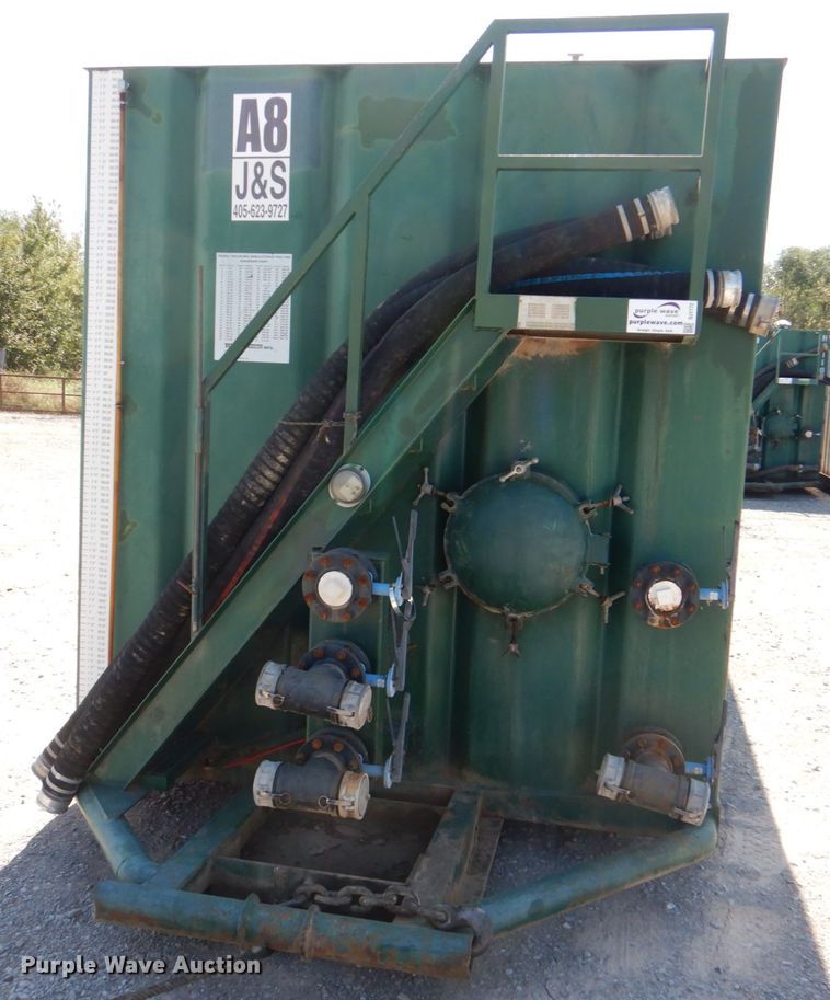 image for item DJ1772 2007 Troxell 500BBL frac tank trailer