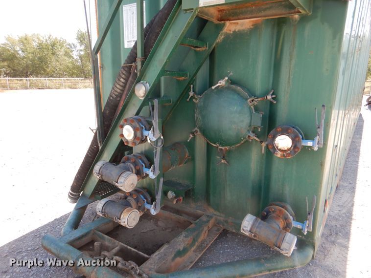 image for item DJ1772 2007 Troxell 500BBL frac tank trailer