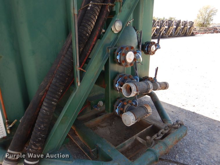 image for item DJ1772 2007 Troxell 500BBL frac tank trailer