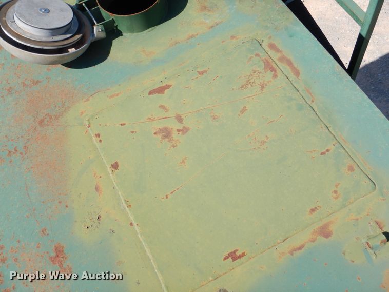 image for item DJ1772 2007 Troxell 500BBL frac tank trailer