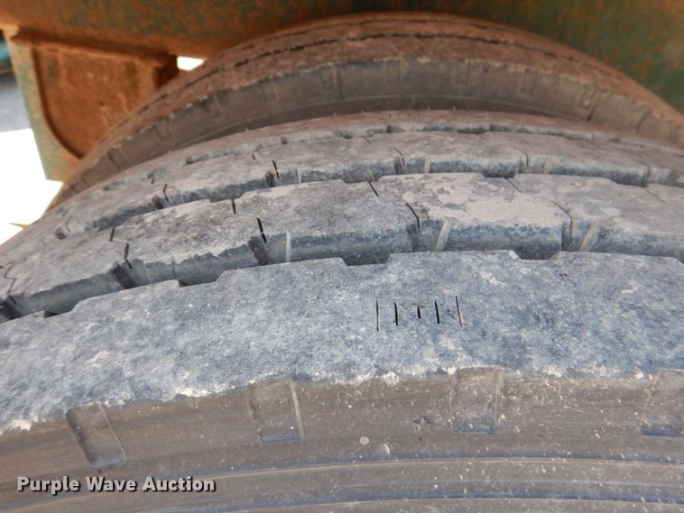 image for item DJ1772 2007 Troxell 500BBL frac tank trailer