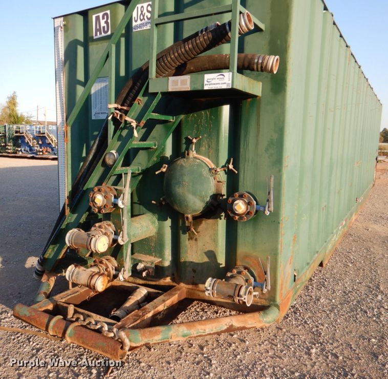 image for item DJ1773 2007 Troxell 500BBL frac tank trailer