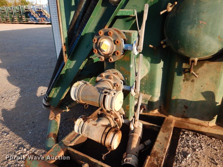 image for item DJ1773 2007 Troxell 500BBL frac tank trailer