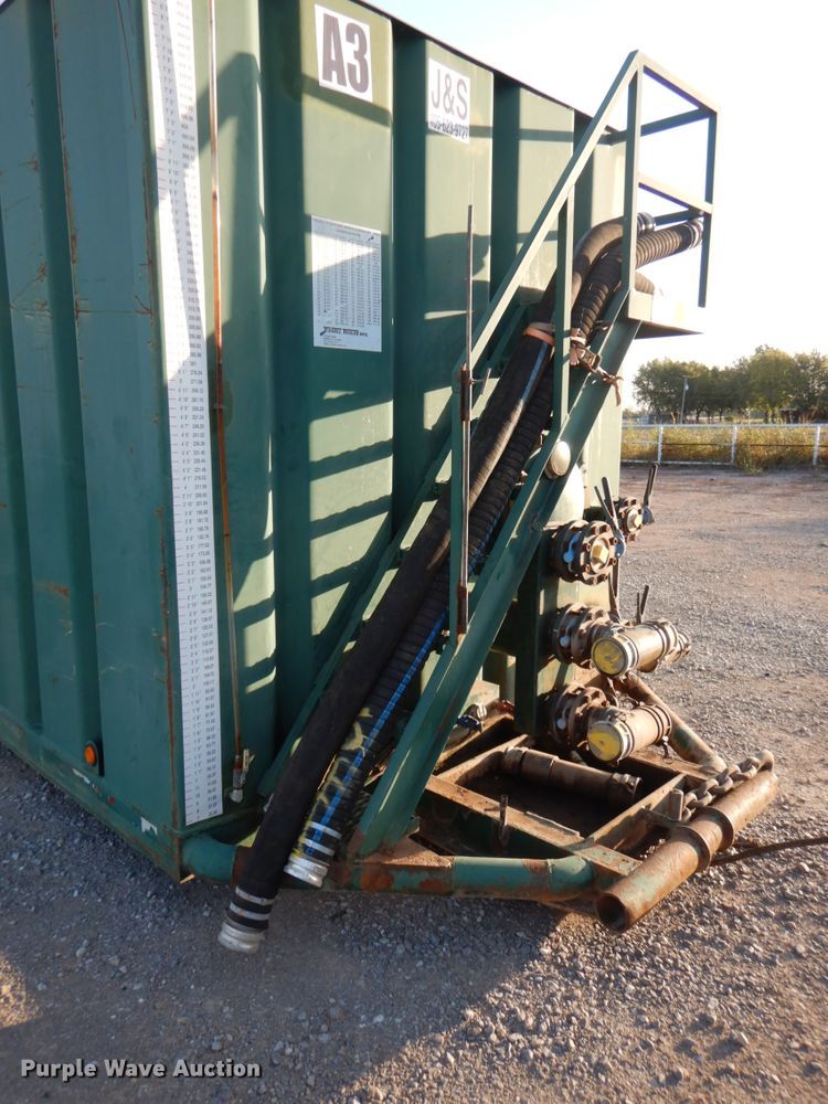 image for item DJ1773 2007 Troxell 500BBL frac tank trailer