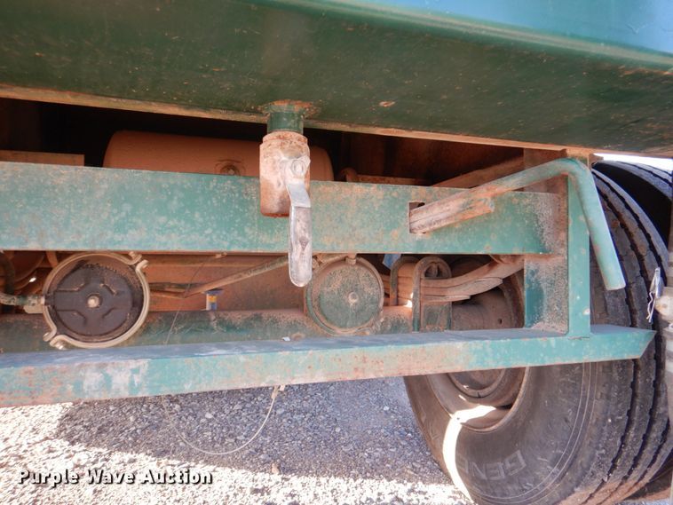 image for item DJ1773 2007 Troxell 500BBL frac tank trailer