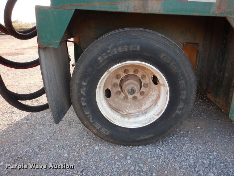 image for item DJ1773 2007 Troxell 500BBL frac tank trailer