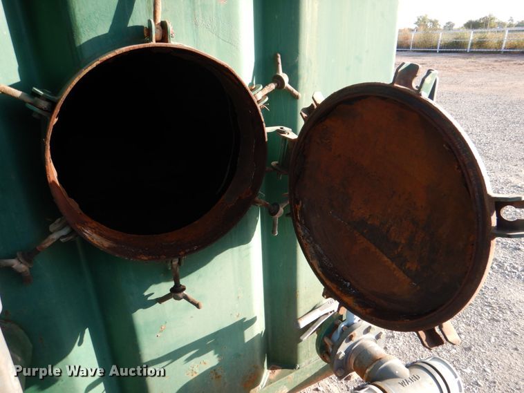 image for item DJ1774 2007 Troxell 500BBL frac tank trailer