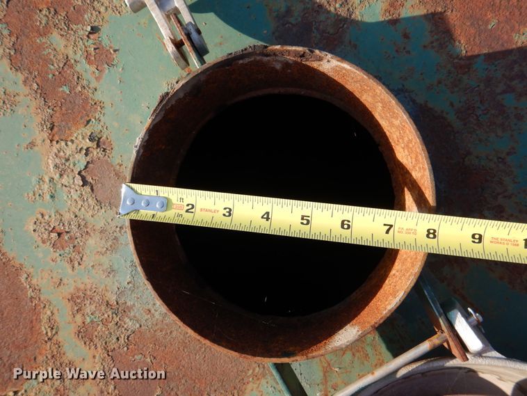 image for item DJ1774 2007 Troxell 500BBL frac tank trailer