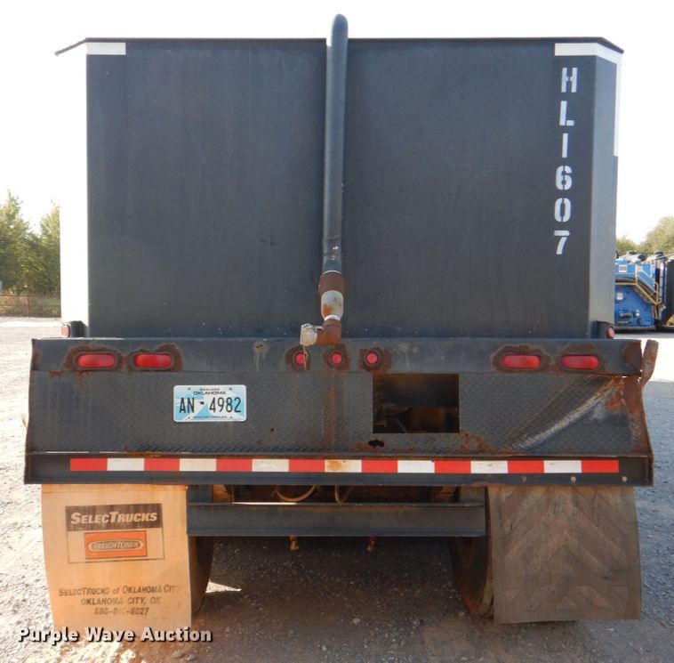 image for item DJ1776 2007 May 500BBL frac tank trailer