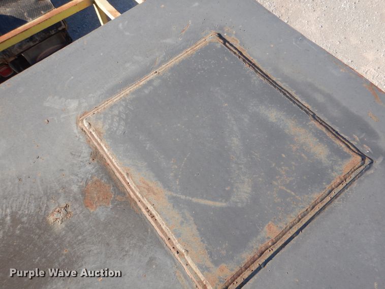 image for item DJ1776 2007 May 500BBL frac tank trailer