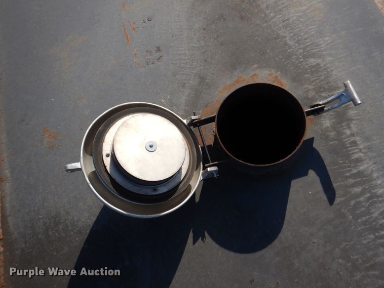 image for item DJ1776 2007 May 500BBL frac tank trailer