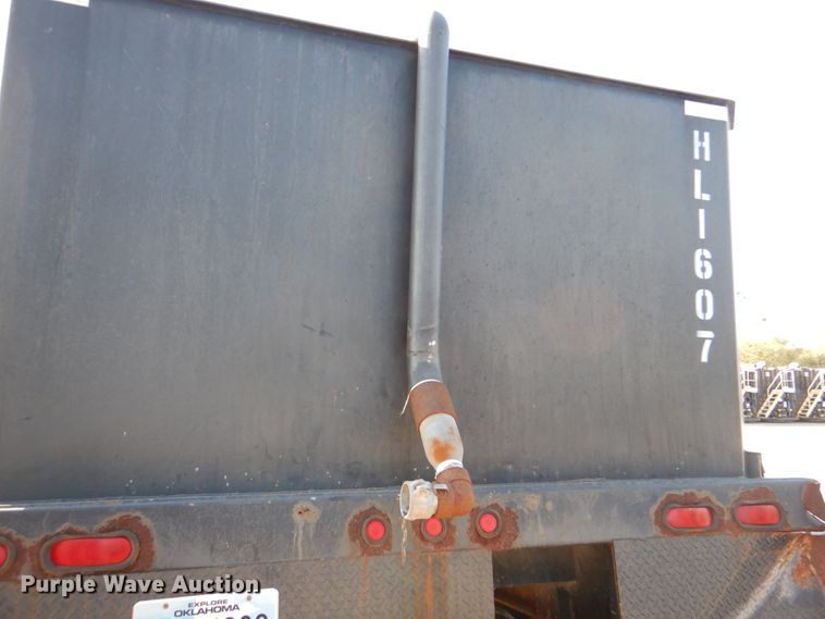 image for item DJ1776 2007 May 500BBL frac tank trailer