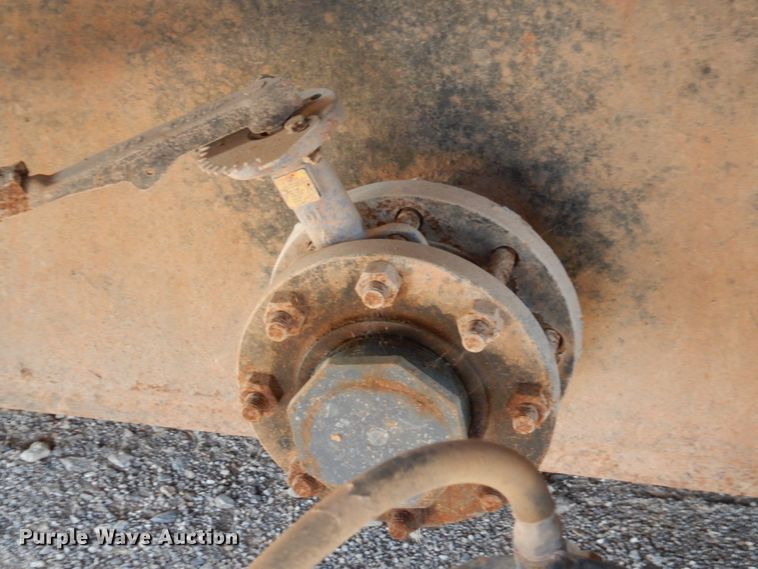 image for item DJ1776 2007 May 500BBL frac tank trailer