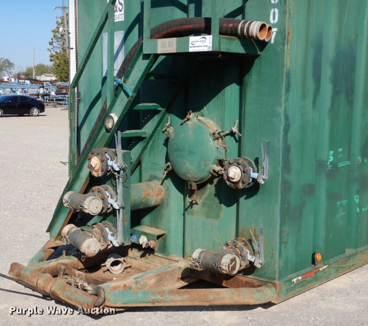 image for item DJ1779 2007 Troxell 500BBL frac tank trailer