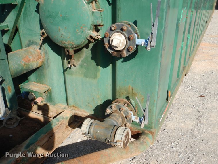 image for item DJ1779 2007 Troxell 500BBL frac tank trailer