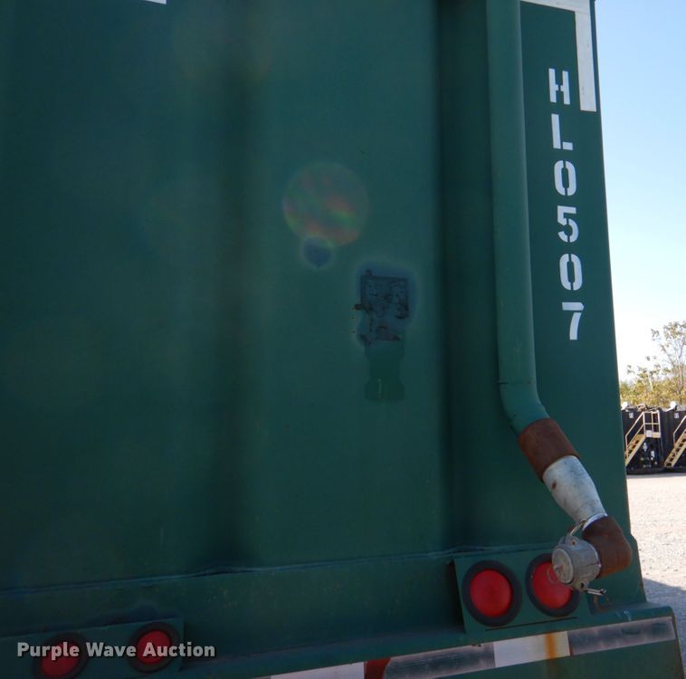 image for item DJ1779 2007 Troxell 500BBL frac tank trailer
