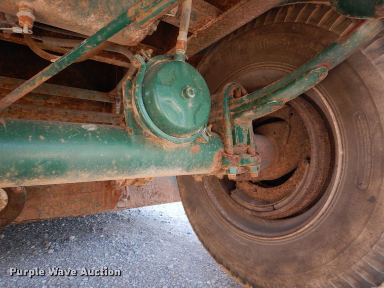 image for item DJ1779 2007 Troxell 500BBL frac tank trailer