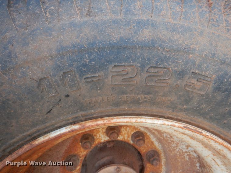 image for item DJ1779 2007 Troxell 500BBL frac tank trailer