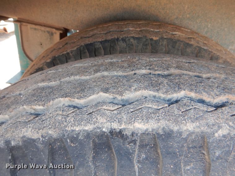 image for item DJ1779 2007 Troxell 500BBL frac tank trailer