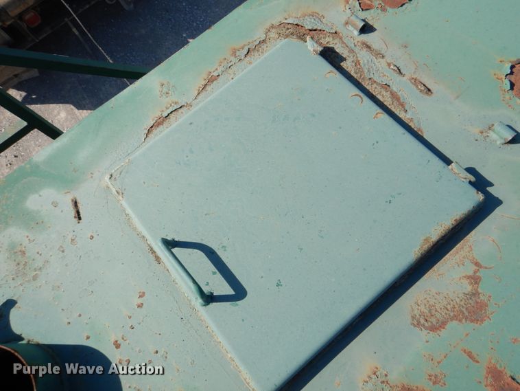 image for item DJ1780 2007 Troxell 500BBL frac tank trailer